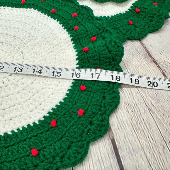 vtg handmade crocheted christmas holiday placemats set of 4 cottagecore wreath - Picture 4 of 5